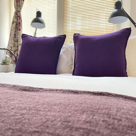Central Located Two Bedroom Suite بريستول المظهر الخارجي الصورة