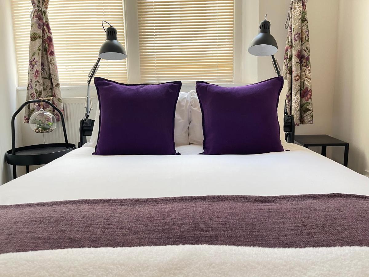 Central Located Two Bedroom Suite بريستول المظهر الخارجي الصورة