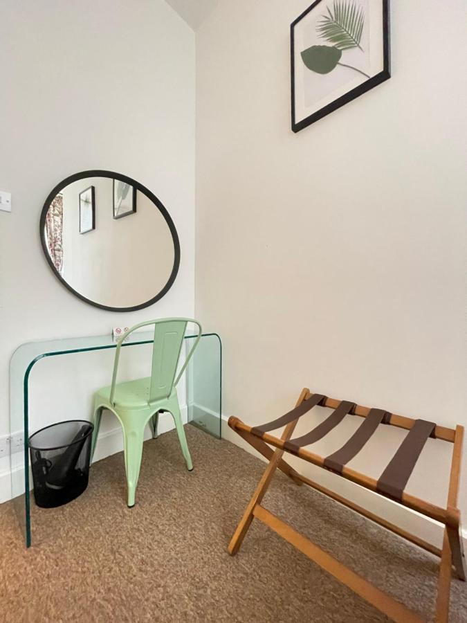 Central Located Two Bedroom Suite بريستول المظهر الخارجي الصورة